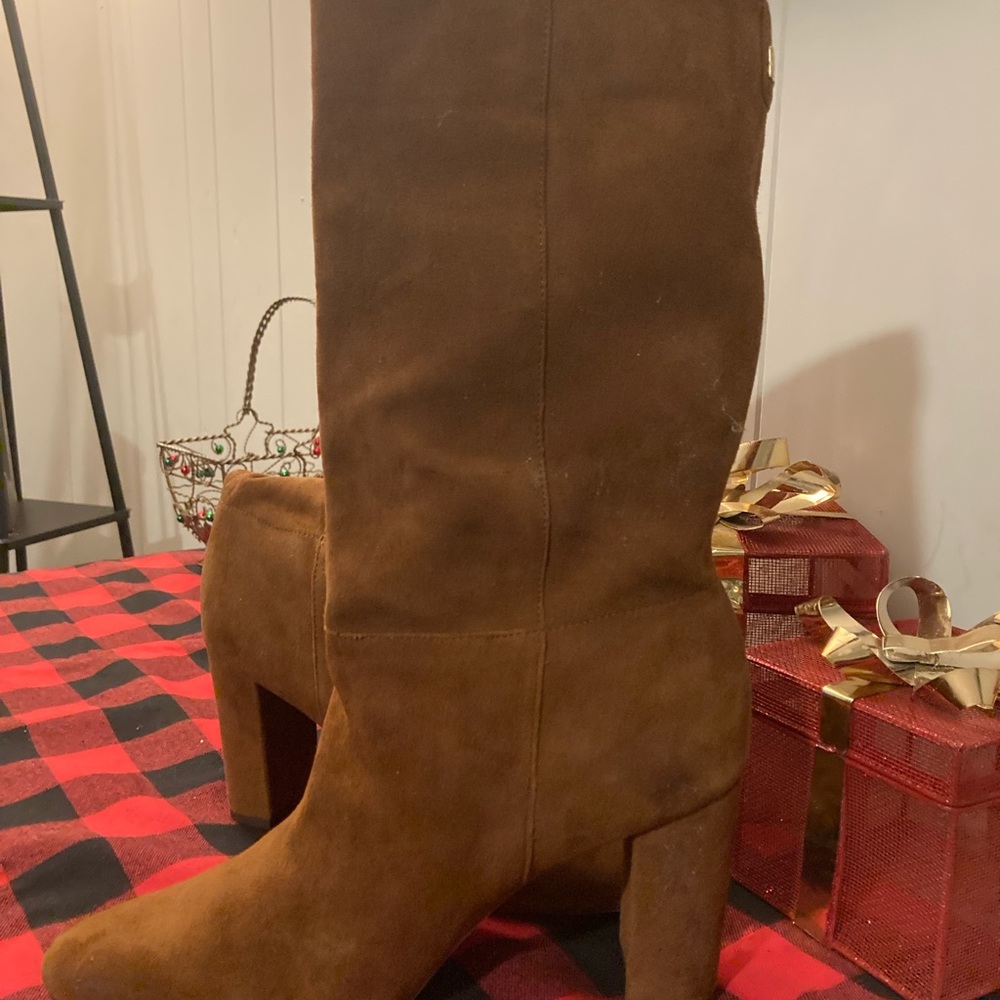 Ralph Lauren Suede Boots…size8B